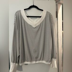 Mittoshop Black and White Striped V-Neck Top